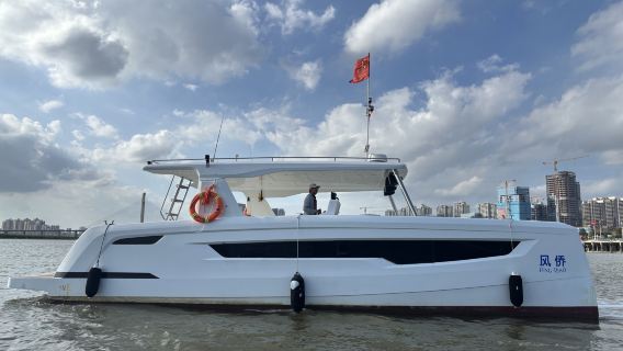 泉州海釣 遊艇包船出海 雙體帆船 提供魚餌漁具 魚獲可帶走 可搭配海上項目