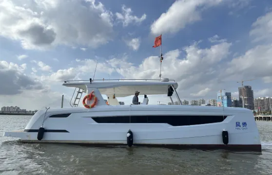 泉州海釣 遊艇包船出海 雙體帆船 提供魚餌漁具 魚獲可帶走 可搭配海上項目