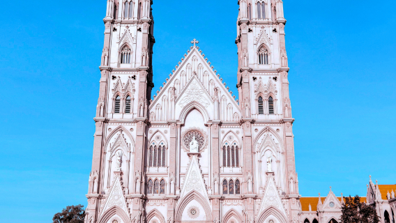 Ho Chi Minh City & Vung Tau Chartered Day Trip: Jesus Mountain, White House, Seafood, Strolling - A Classic Tourist Attraction.