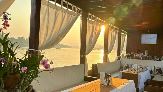 River Sun Laos Luang Prabang: Crucero al atardecer por el Mekong + cena