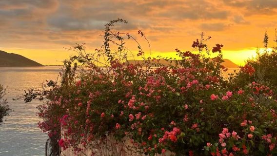 perjalanan satu hari Kota Antalya Fethiye D400 Butterfly Valley Kaş