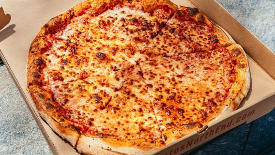 Boston: Recorrido a pie por North End con pizzas (incluye 3 porciones y cannoli)