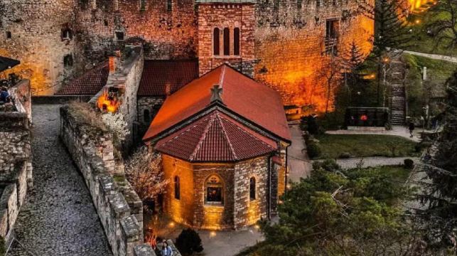 貝爾格萊德-米哈伊洛大公街-卡萊梅格丹公園-等包車遊