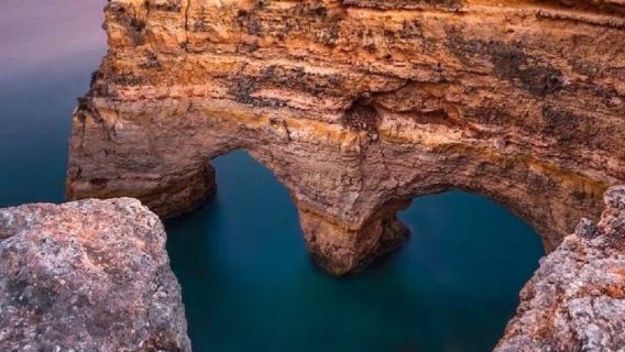 葡萄牙貝納吉爾海洞+佩達徳角+聖維森特角精華海岸線一日包車遊