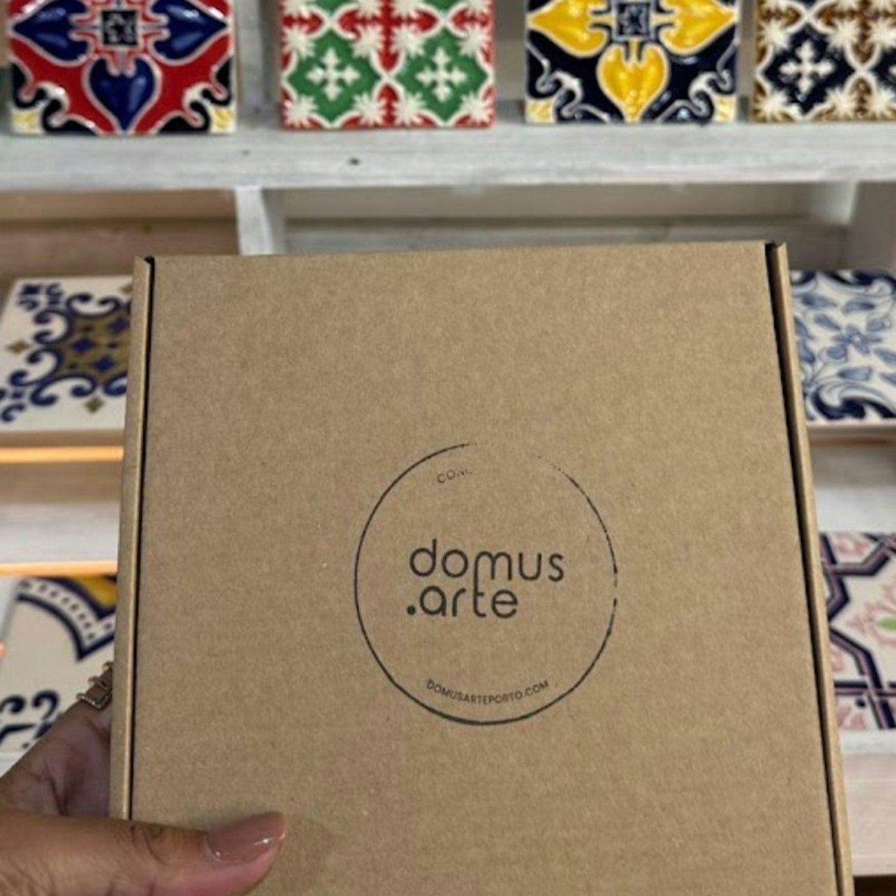 Porto: Guided Tile Painting Workshop + Snack & Wine