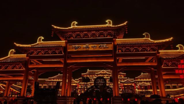 Visita nocturna a Huichun para admirar el antiguo pueblo de Bohai de mil años de historia [frontera entre China, Rusia y Corea del Norte]|Arquitectura de estilo Tang