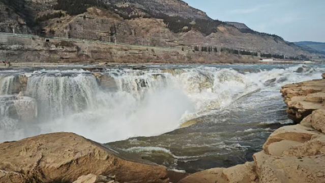 [Tempat Wajib Dilawati di Selatan Shanxi] : Lawatan Sehari ke Air Terjun Hukou + Kuil Xiaoxitian [Kumpulan Besar]