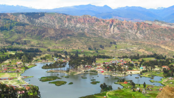 Pemandu pelancong di seluruh Bolivia / Penterjemah perniagaan / Perkhidmatan tersuai peribadi / Lawatan bebas dengan sambutan tempatan