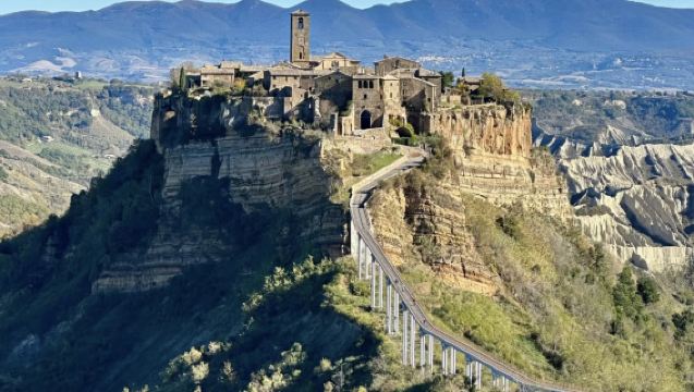 From Rome: 1-day join-in tour to Civita di Bagnoregio and Orvieto (including admission ticket)