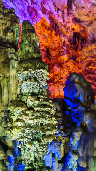 China + Guiyang + Zhijindong Cave + Zhijin Grand Canyon/door-to-door transfer M