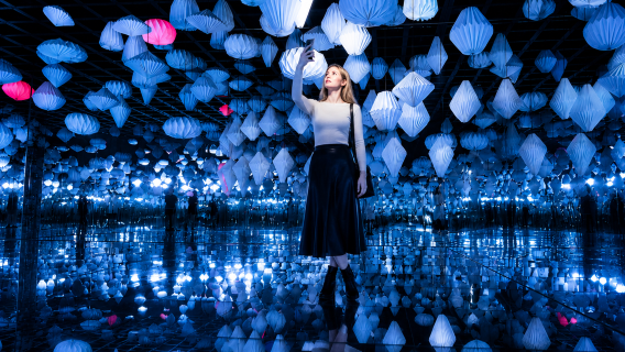 首爾全室內行程｜光影美術館·奧萊購物·韓服飯捲體驗·瀑布咖啡