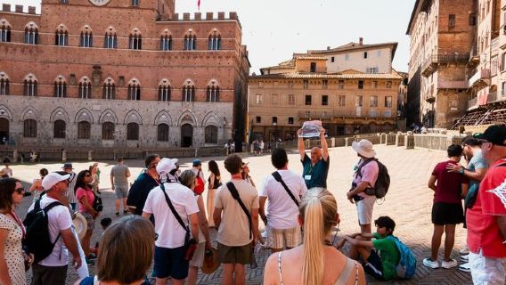 Pisa, Siena, San Gimignano mit Mittagessen & Weinverkostung in einem Weingut