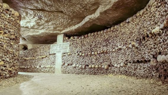 Paris: Catacombs Restricted Access Tour