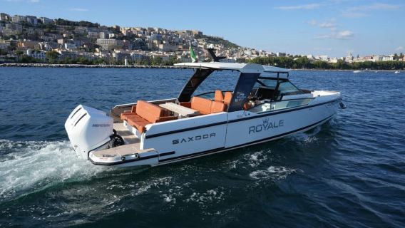 Capri Exclusive Small Group Boat Tour - Swimming & Drinks