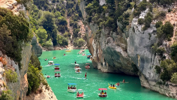 Avignon pergi-balik | Lembah Verdon + Tasik Sainte-Croix + bandar tembikar lawatan sehari sewaan peribadi