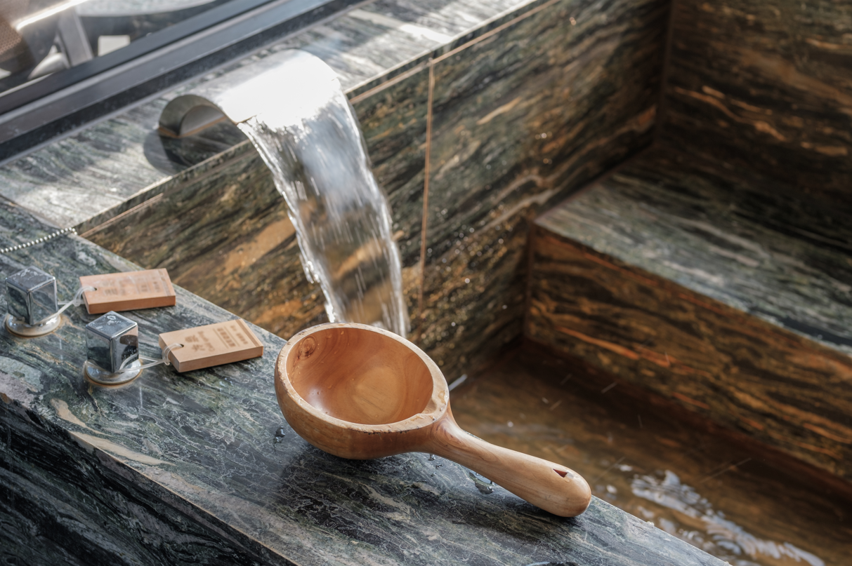 구관 온천 공원 + 바시안산 국립 산림 휴양지 당일 치기 여행