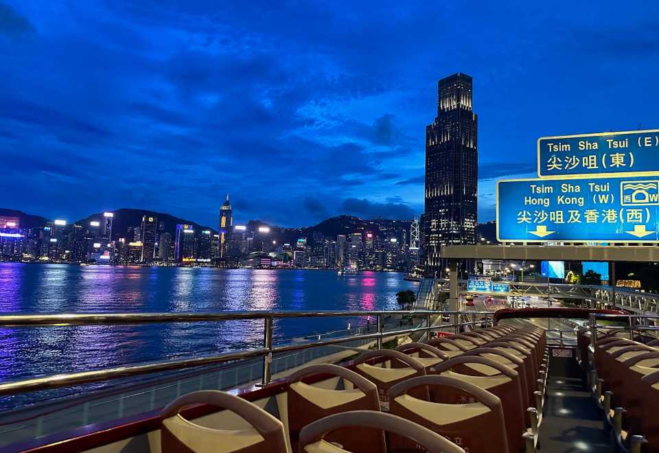 香港夜景巴士】オープントップ2階建てバス観光ツアー｜乗り放題2,95円