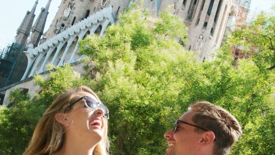 Barcelona and Gaudí: Highlights eBike Tour