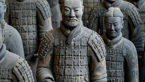 Huaqing Palace + Terracotta Warriors + Song of Everlasting Regret + Chartered Car Tour