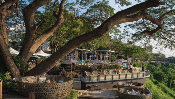 Обязательный для посещения ресторан на скале The Sky Gallery в Паттайе, Таиланд | Насладитесь романтическим закатом над морем | Бронирование столиков (стоимость может быть зачтена в счет частичного покрытия расходов на еду)