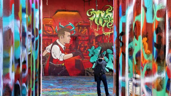 Paris street art bike tour