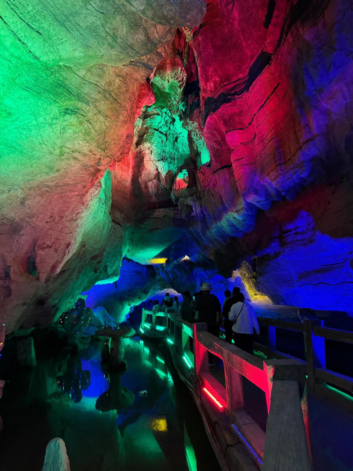 Linyi 1-Day Tour with Private Charter: Zhuquan Village + Shandong Underground Grand Canyon + Firefly Stream Cave (Chinese and English Services Available)