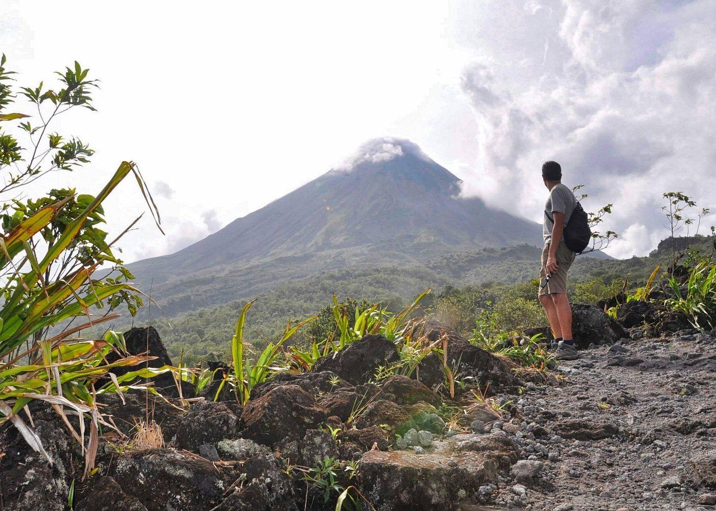 La Fortuna, Costa Rica Tour (Volcano, Waterfalls, Hot Springs Experience / Bookable for 1 Person)