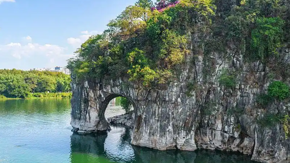 Dịch vụ hướng dẫn viên địa phương, thuê xe riêng, phiên dịch, đón tiễn tại Quế Lâm Dương Sóc cho du lịch, hội chợ, khảo sát thương mại và hỗ trợ khám bệnh