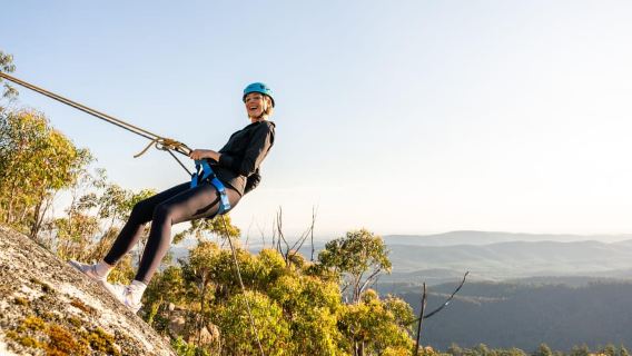 Yarra Valley: Seven Acre Rock Abseiling Adventure