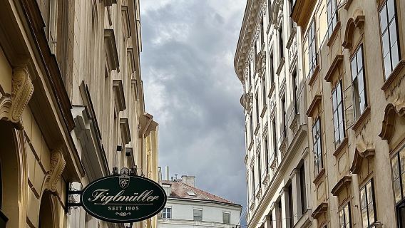 servizio di prenotazione ristorante Figlmüller, famoso ristorante a Vienna, Austria