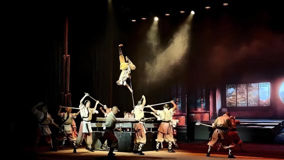 Servicio de reserva de entradas para el Henan Kung Fu World Show: Experimente la herencia milenaria de las artes marciales chinas (visita autoguiada)