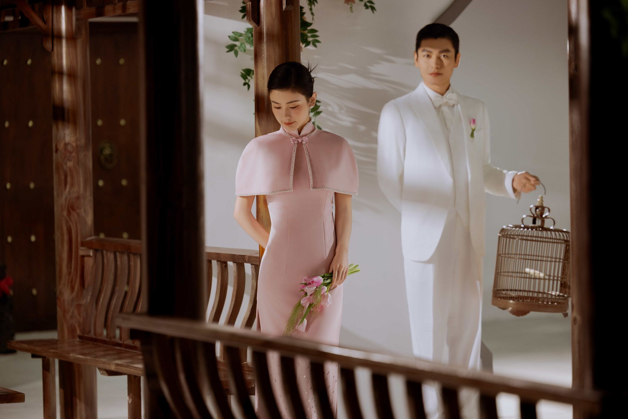 Suzhou Yongqiao multilingual guide services, private charter, customized travel planning, business accompaniment, and professional photography documentation.