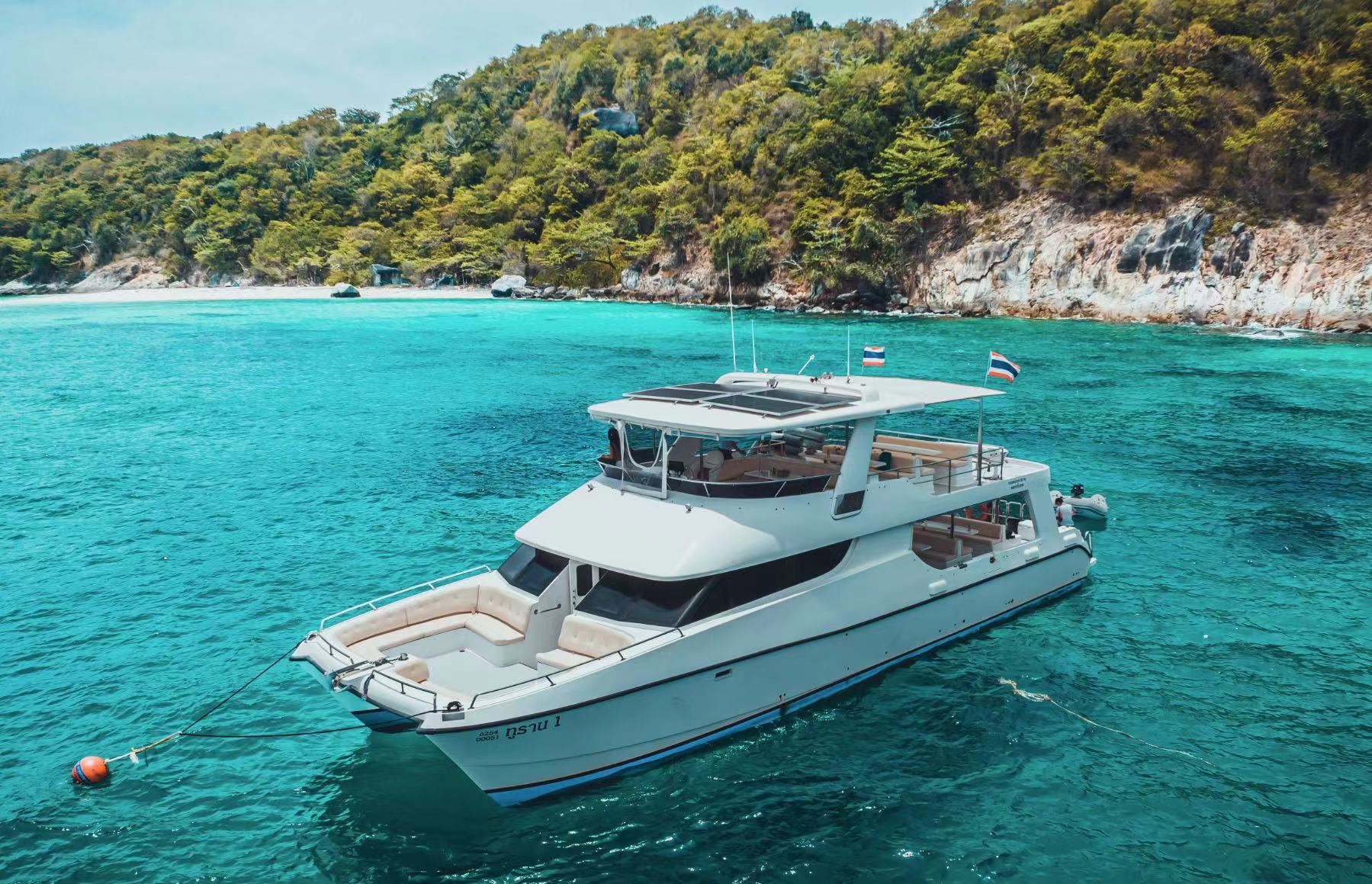 Sonderangebot! Tagesausflug zu den Similan-Inseln in Phuket, Thailand, mit Schnorcheln, Inseltransfer und verschiedenen Bootstypen