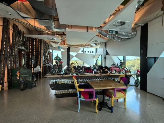 澳洲阿德萊德+黛倫堡魔方+維特港/中文包車/定制遊/接駁