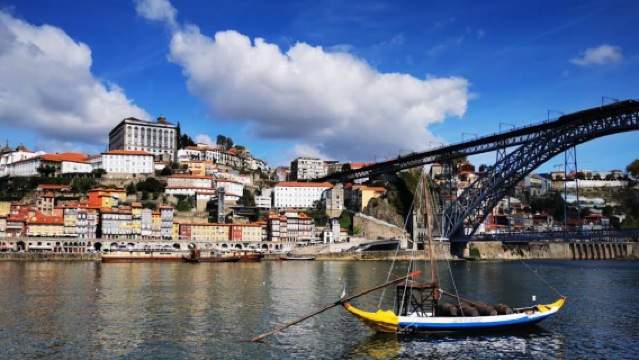 葡萄牙波爾圖-杜羅河谷-皮尼揚【中文專車-愜意舒適】