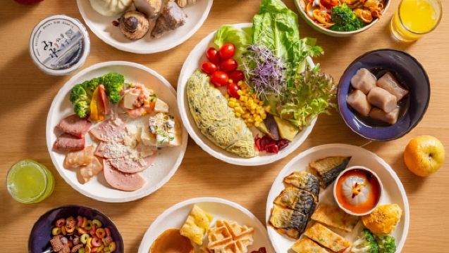 New Taipei City Beihai Hot Springs InterContinental Hotel Weekday (Monday-Thursday) Brunch Buffet + Men's/Women's Nude Hot Spring Bath Ticket