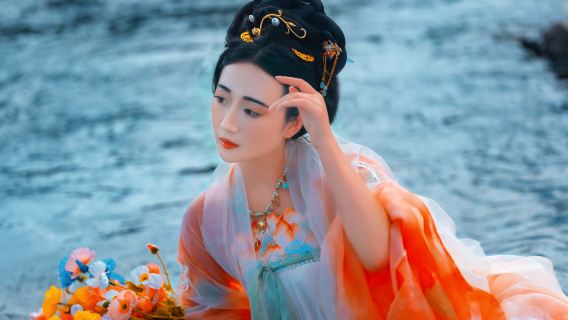 Lop İlçesi Seyahat Fotoğrafçılığı[Evde eşlikli fotoğraf çekimi, aile, çift fotoğrafları, kısa videolar, tanıtım filmi, portreler, gelinlik çekimi, tüm ham görüntüler hediye çeviri]