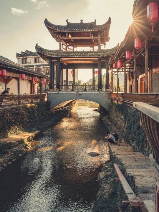 武夷山龍川大峽谷+下梅古民居+國家公園1號線+月亮灣包車1日遊