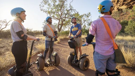 Experiência de Passeio de Segway no Parque Uluru-Kata Tjuta - Observação do Nascer e Pôr do Sol nas Rochas Gigantes