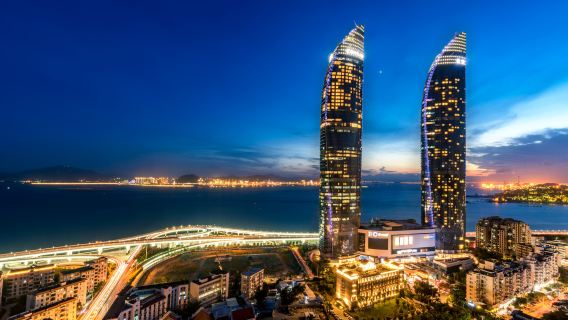 Dagshyra av bil i Xiamen - valfri hämtning/lämning [hotell i stan/flygplatsen/Wutong-hamnen]
