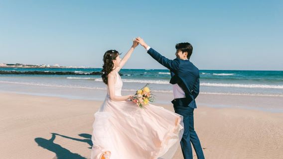 オーストラリア、バイロンベイでの旅行写真【ドライバーとガイド + 旅行写真 + 結婚式の写真、航空写真、マイクロフィルム + メイクアップと衣料品&アクセサリー+ 旅程のカスタマイズ + 人数無制限】