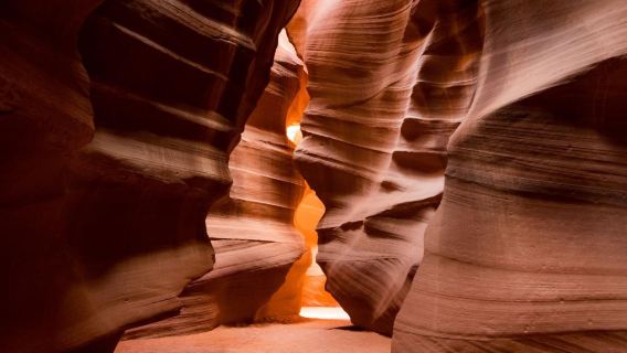 From Las Vegas: Upper Antelope Canyon & Horseshoe Bend Tour with Lunch