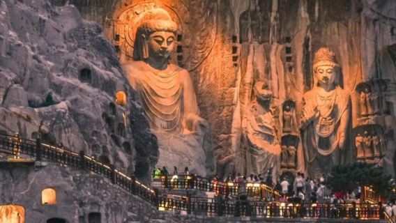 Luoyang Longmen Grottoes + Luoyang Museum + White Horse Temple one-day tour with Chartered Car - English Service Available