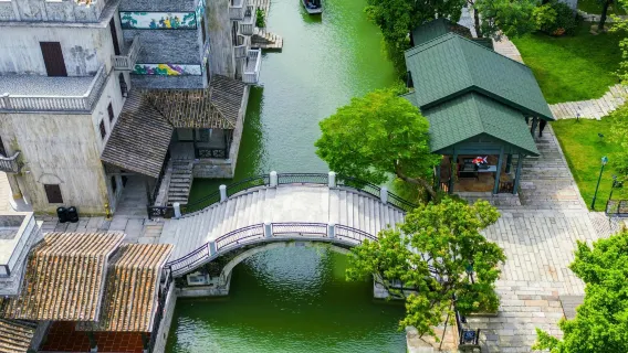 Jiangmen Chikan + Zili Village Diaolou Group + Sanshisanxu Street + Kaiping Diaolou one-day tour English service available