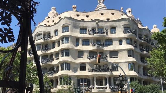 From Salou: Barcelona City Center Tour