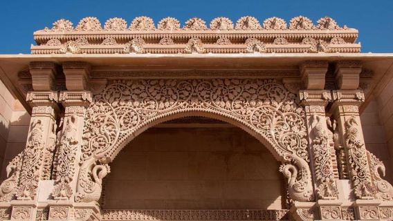 Delhi: Old Delhi, Akshardham Temple, and Light Show Tour