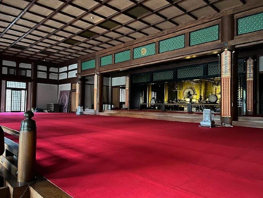 Fukuoka: Unforgettable Customizable Walking Tour Guide