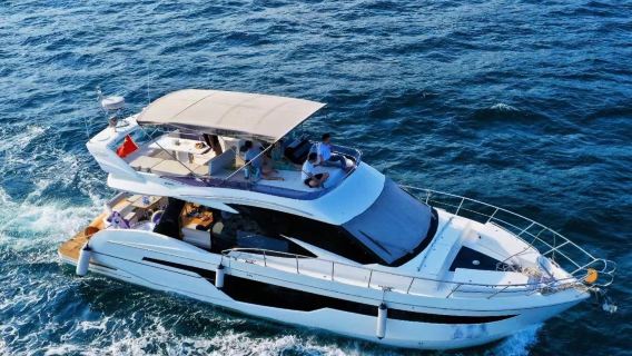 【深圳大梅沙】遼河號·三層豪華大遊艇出海＋水上摩托車1小時-贈送滑梯+網紅魔毯+漁餌漁具+精美果盤+充氣玩 產品