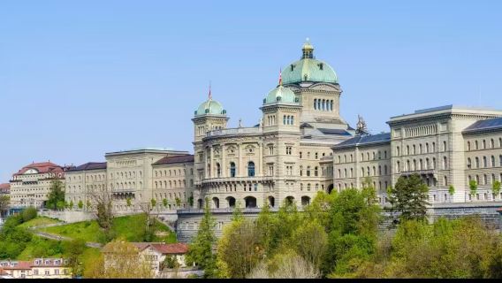 瑞士蘇黎世恩特勒布赫+餅乾工廠+伯爾尼大教堂+聯邦宮之旅