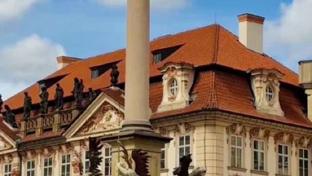 Lawatan sehari ke Jam Astronomi Prague + Kawasan Istana Prague + Jambatan Charles + Kutna Hora